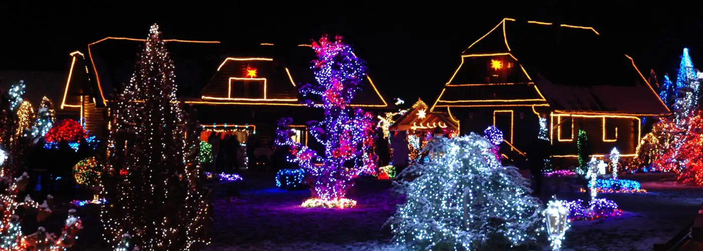 Christmas light display in front yard