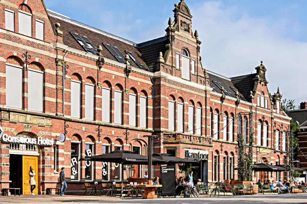 Front entrance of the Conscious Hotel Westerpark and Kantoon in Amsterdam