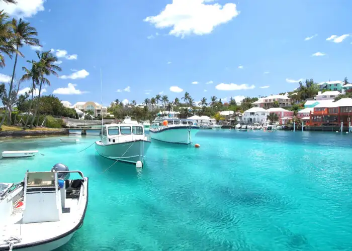 bermuda harbor with boat view